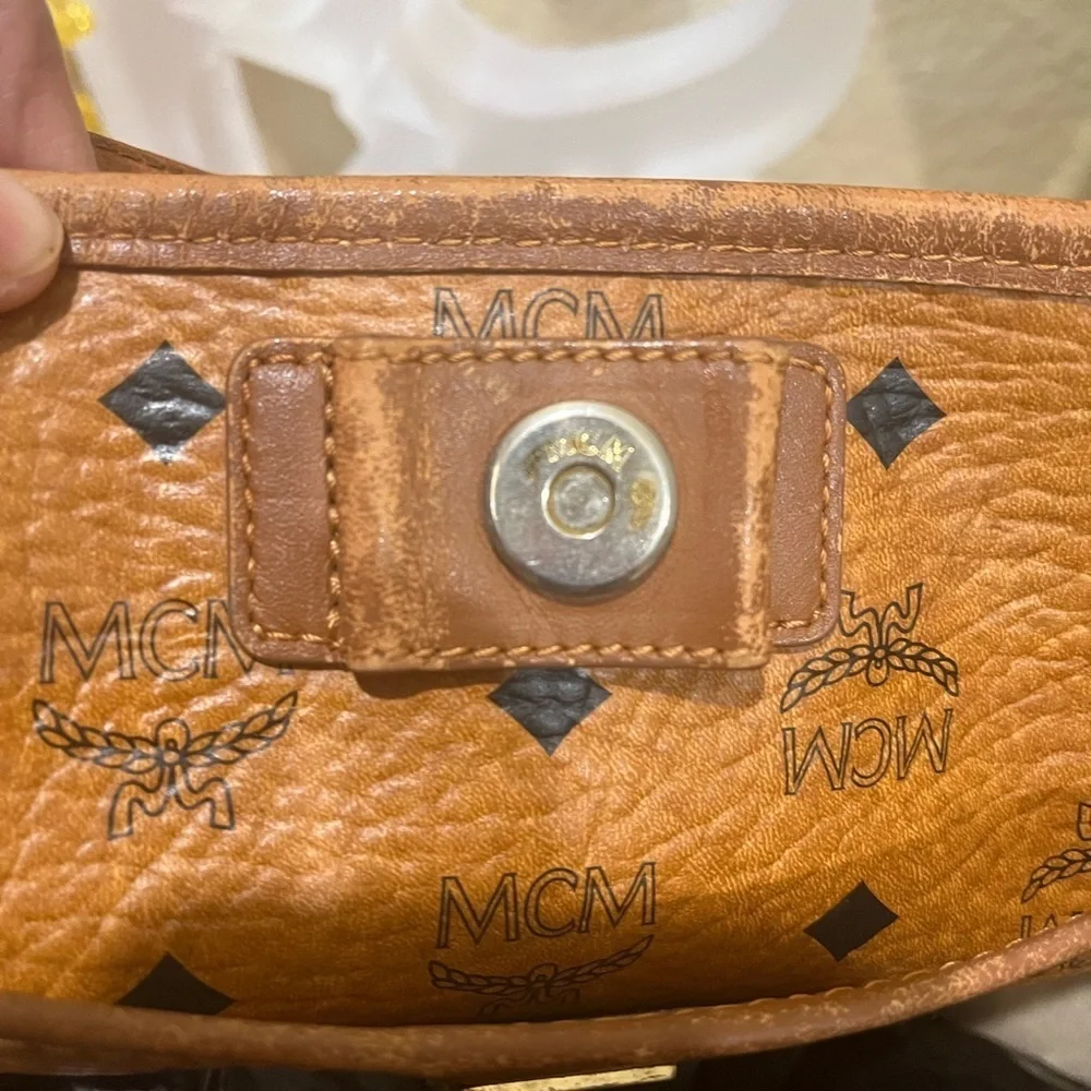 MCM COGNAC VISETOS SHOPPING TOTE - Picture 9 of 16